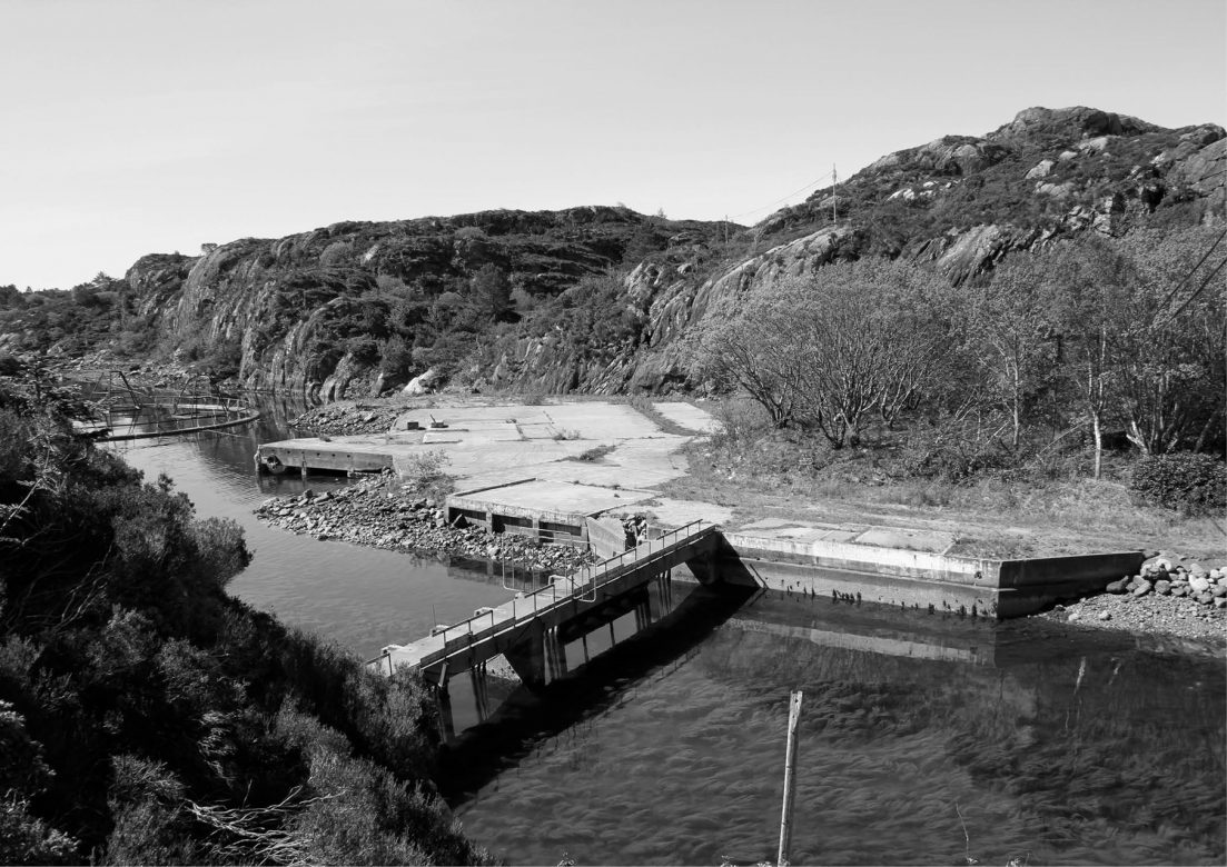 Remainings of the former fish farm of Veløyna